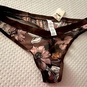 NWT Aerie Women’s Thong Underwear bundle size Small